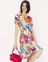 Pestrobarevné šaty
